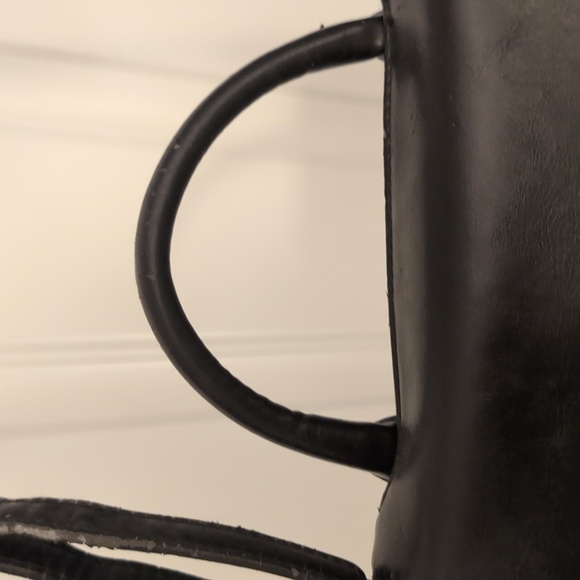 Mat & Nat Vegan Saddle Bag - Picture 4 of 9